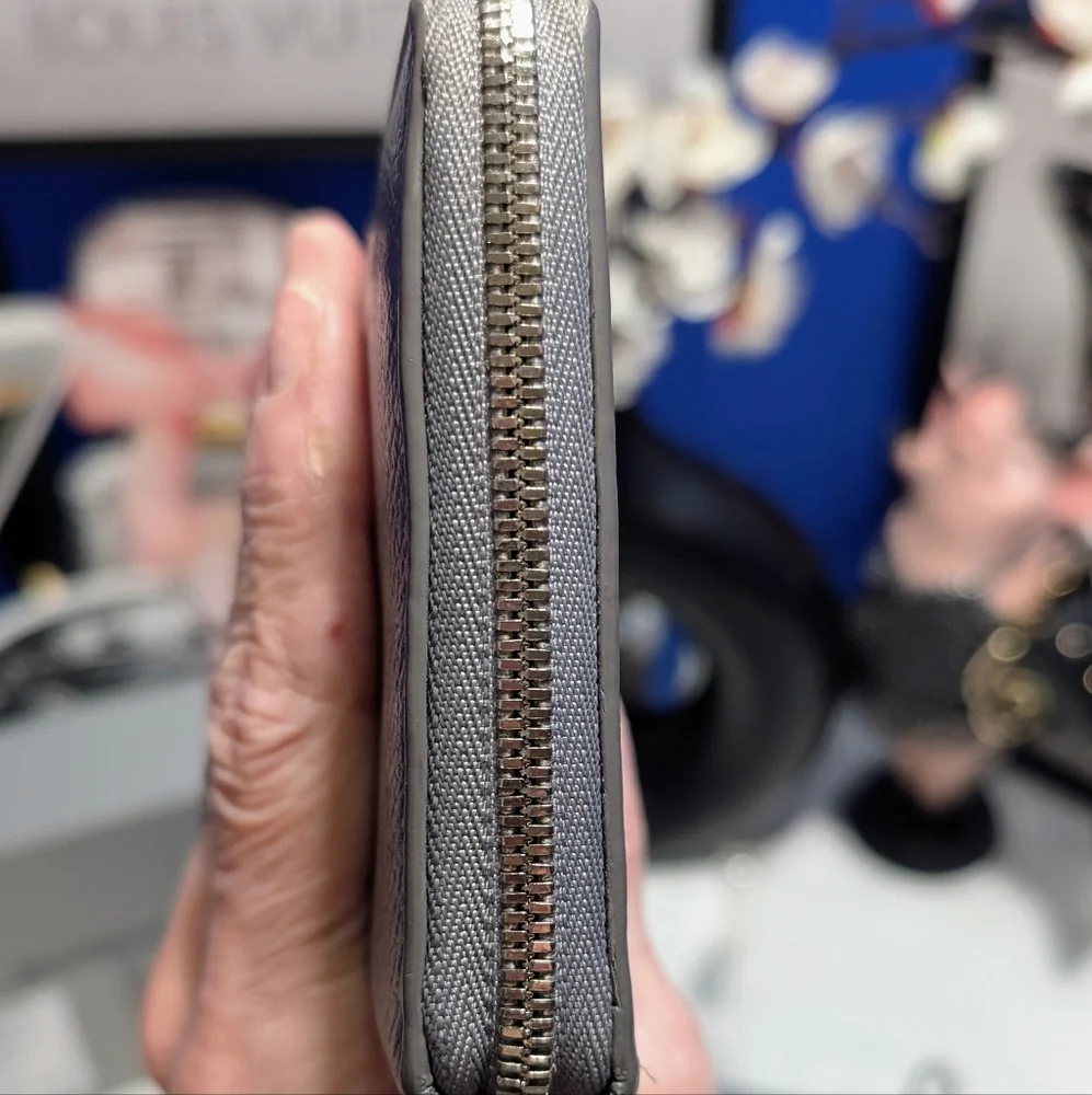 Balenciaga Gray Zip Around Leather Wallet🔥🔥 - Picture 7 of 16
